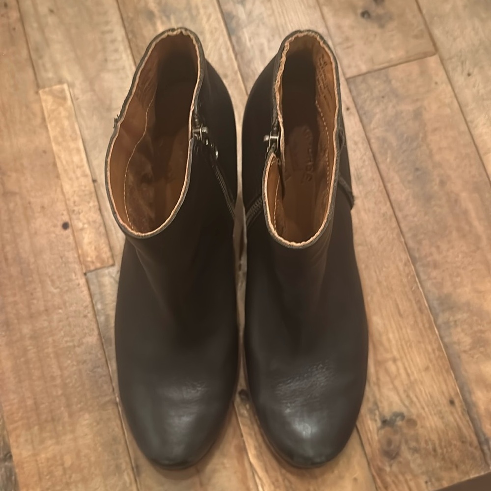 Kork ease Layla size 9.5